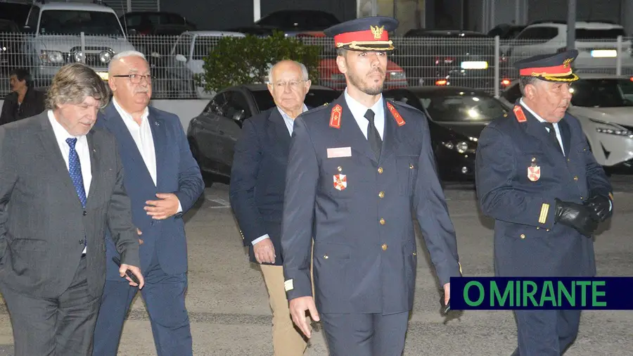 Novo comandante dos bombeiros de VFX promete competência e disciplina