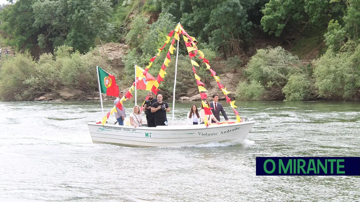 Tradição da bênção dos barcos cumpriu-se no feriado de Constância