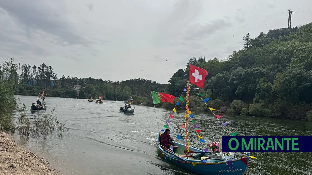 Tradição da bênção dos barcos cumpriu-se no feriado de Constância