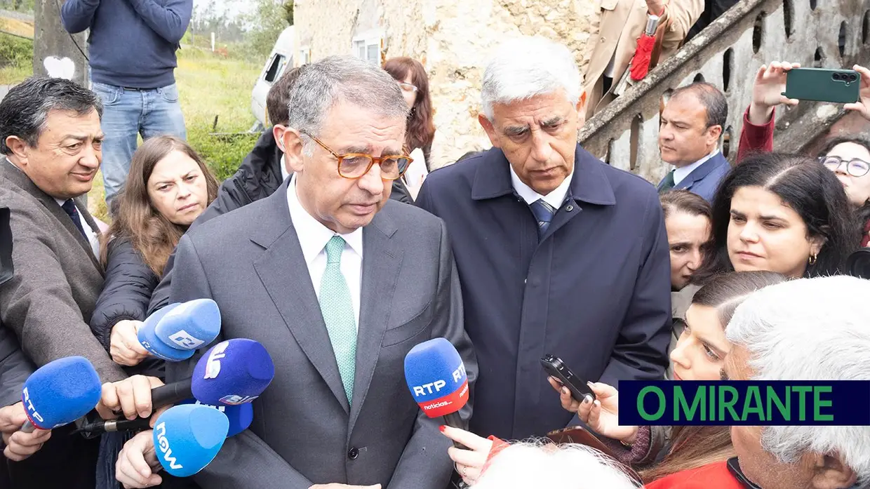 Presidente da República acompanha situação de famílias afectadas pelas tempestades em Ourém