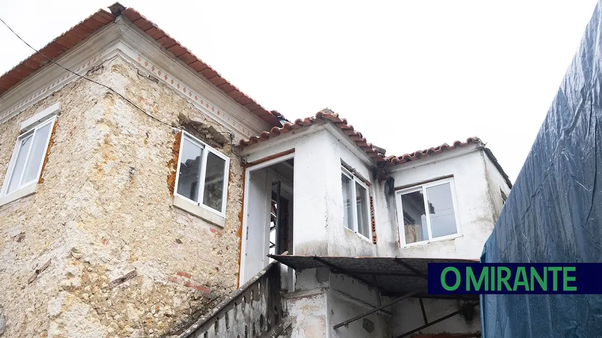 Presidente da República acompanha situação de famílias afectadas pelas tempestades em Ourém