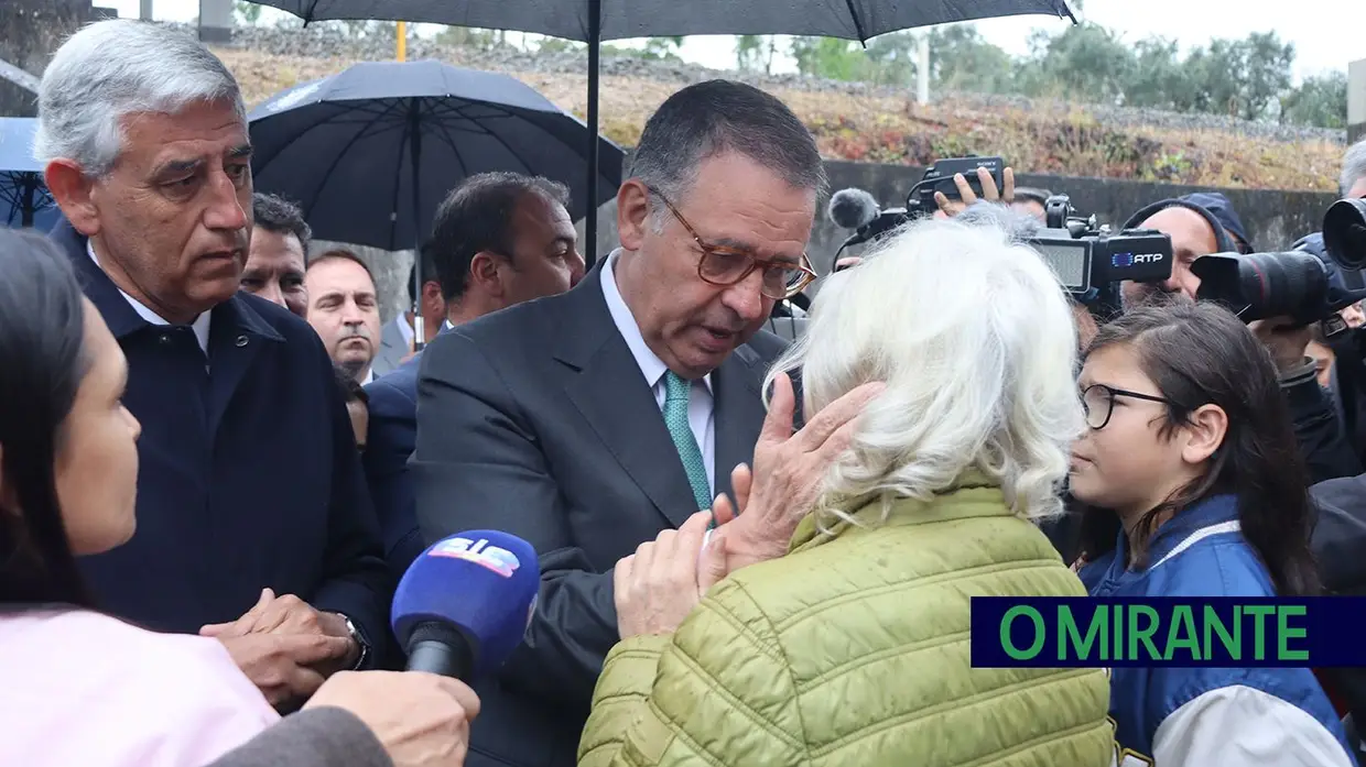 Presidente da República acompanha situação de famílias afectadas pelas tempestades em Ourém