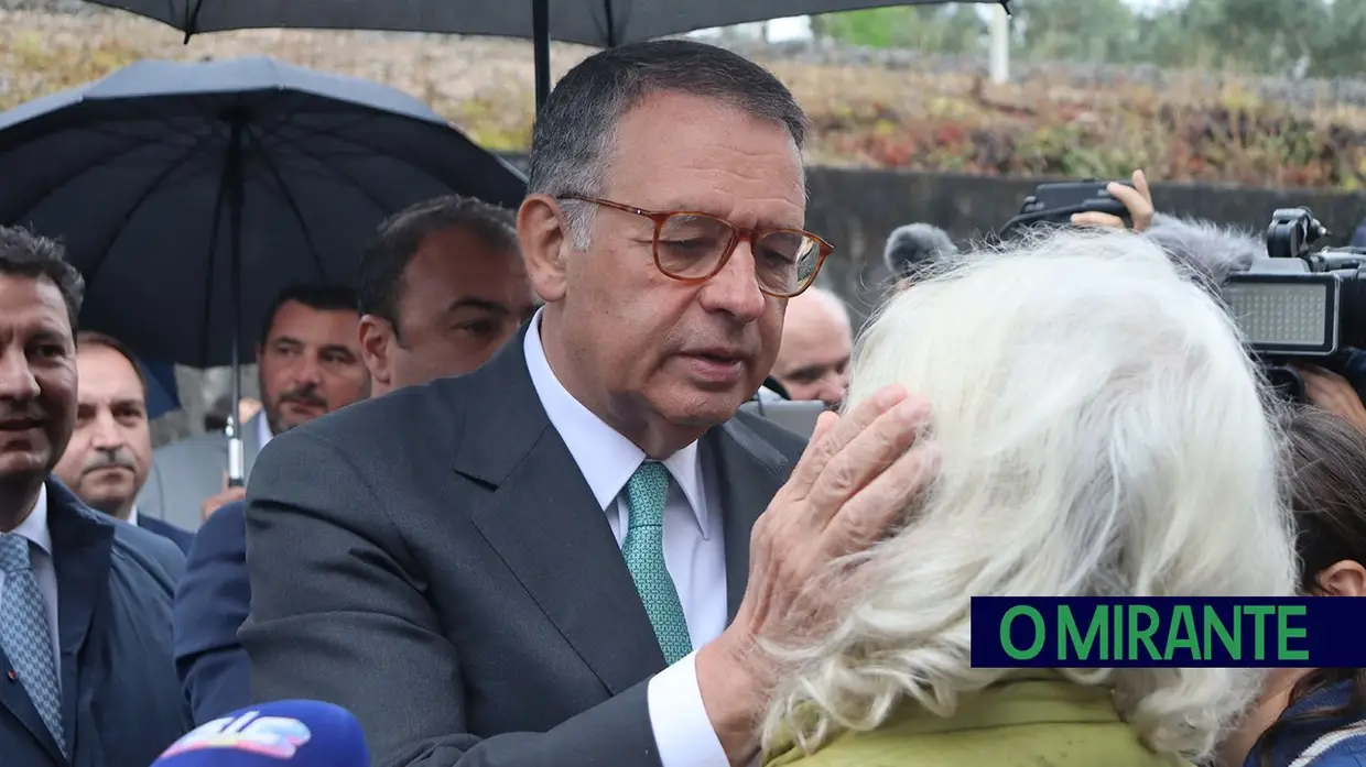 Presidente da República acompanha situação de famílias afectadas pelas tempestades em Ourém