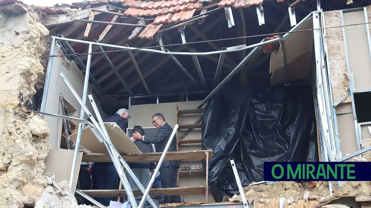 Presidente da República acompanha situação de famílias afectadas pelas tempestades em Ourém