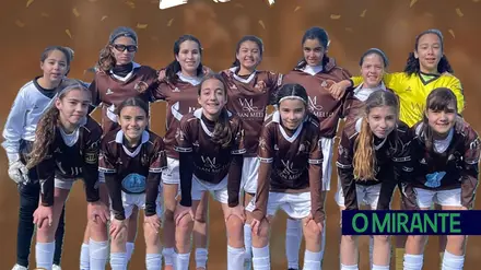 Sub13 do CADE pentacampeãs distritais em futebol feminino