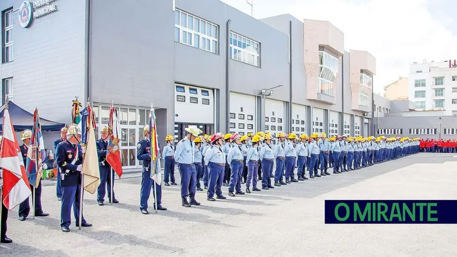 Urgências fechadas obrigam grávida a dar à luz no quartel de Vila Franca de Xira