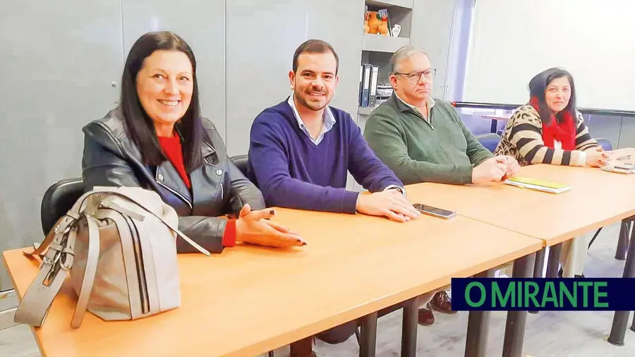 Autarcas da Chamusca dão sinal de união em reunião com alunos da Universidade Sénior