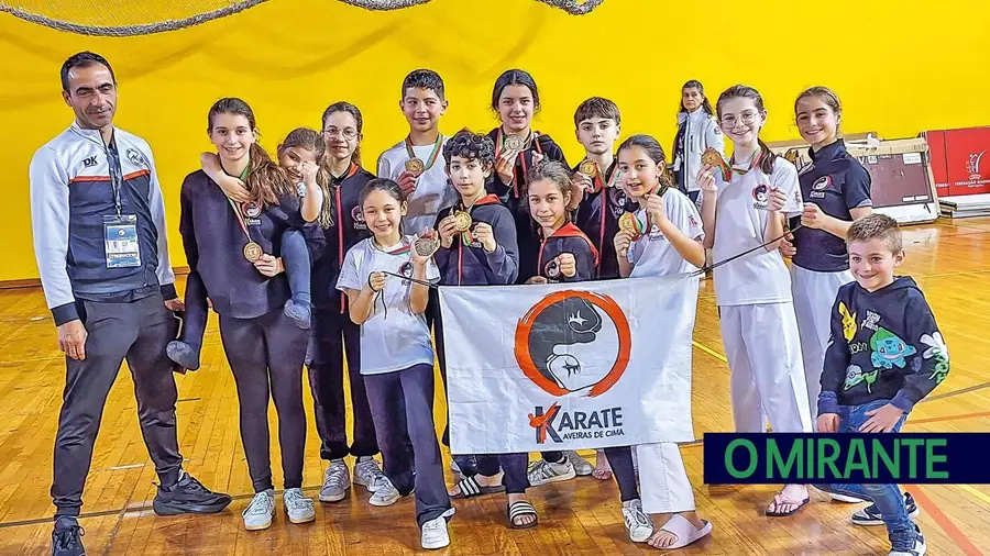 Atletas de Aveiras de Cima conquistam títulos regionais de karaté
