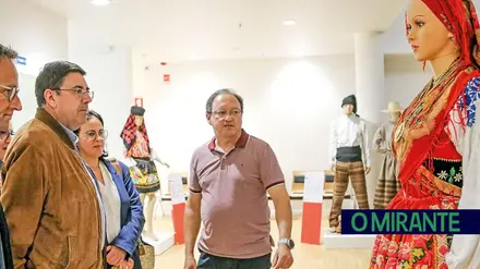 Museu do Traje ganha força em Almeirim após exposição da FIFCA entusiasmar presidente da câmara
