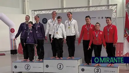 Atletas do Acro Turcifal em destaque em Vila Franca de Xira