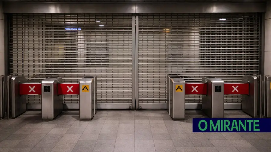 metro em greve comboio lisboa metropolitano