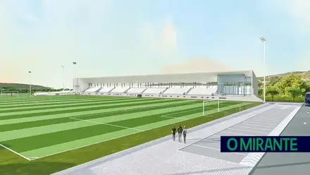 Trabalhos adicionais e prazo alongado na construção da Academia de Futebol de Santarém