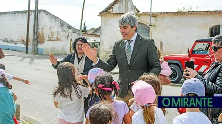 Novo parque infantil devolve alegria às crianças de Vila Chã de Ourique