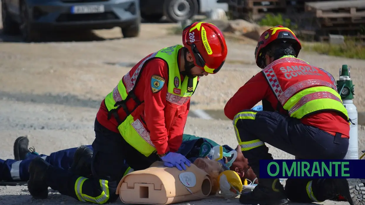 Exercício com matérias perigosas mobilizou meios de socorro em Samora Correia