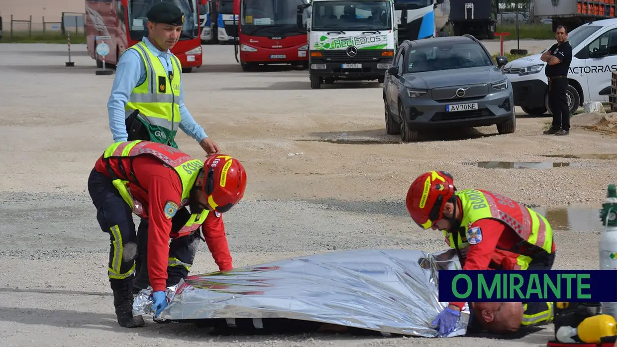 Exercício com matérias perigosas mobilizou meios de socorro em Samora Correia