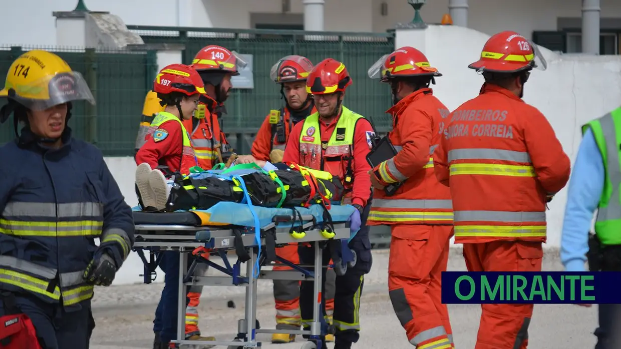 Exercício com matérias perigosas mobilizou meios de socorro em Samora Correia