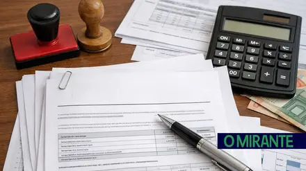 contrato assinatura contratacao publica foto ilustrativa