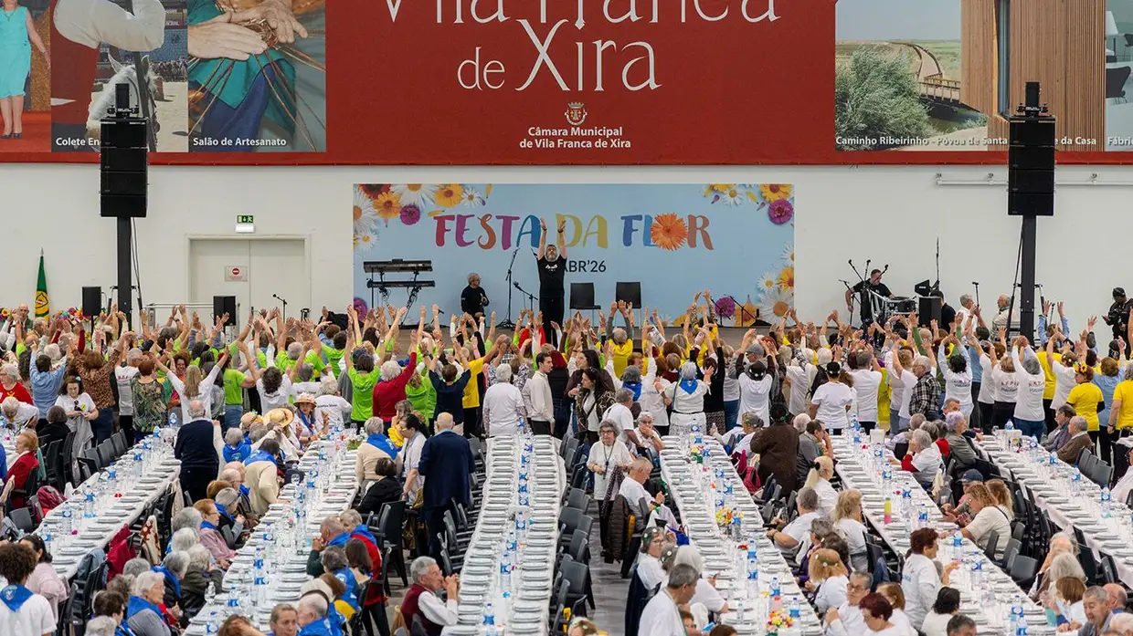 Festa da flor juntou mais de mil idosos em Vila Franca de Xira