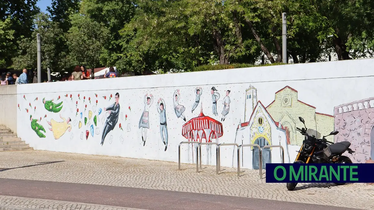 Santarém celebra identidade com novo mural no Jardim da República