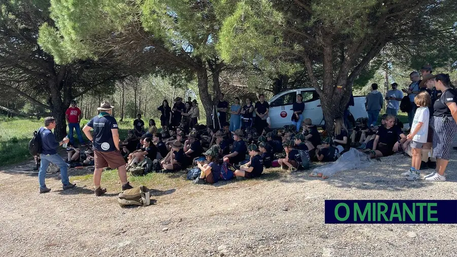 Escoteiros e famílias celebram Dia da Terra em contacto com a natureza