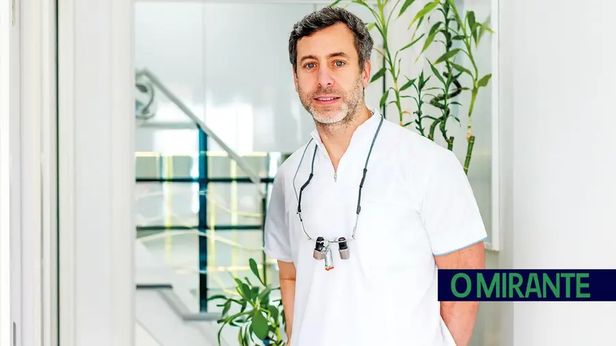 Dentes fixos num dia na Clínica Denticare em Santarém