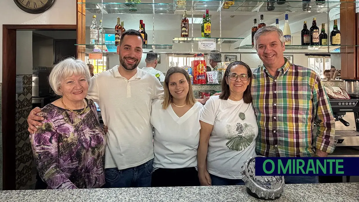 Café Restaurante Tik Tak no Tramagal já reabriu