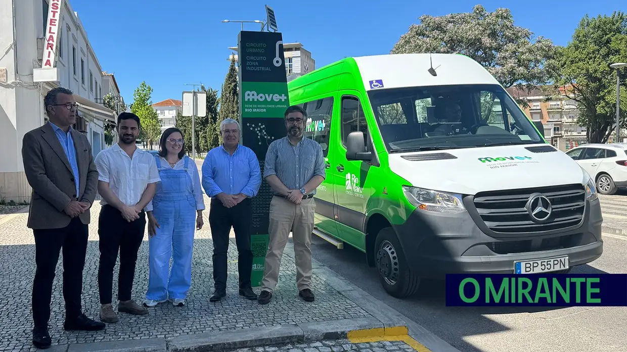 Mini-autocarro é aposta para melhorar a mobilidade em Rio Maior