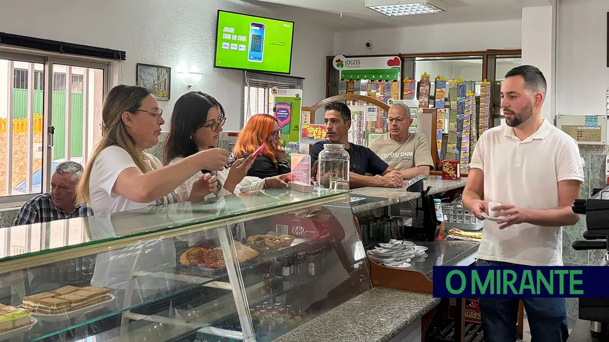 Café Restaurante Tik Tak no Tramagal já reabriu