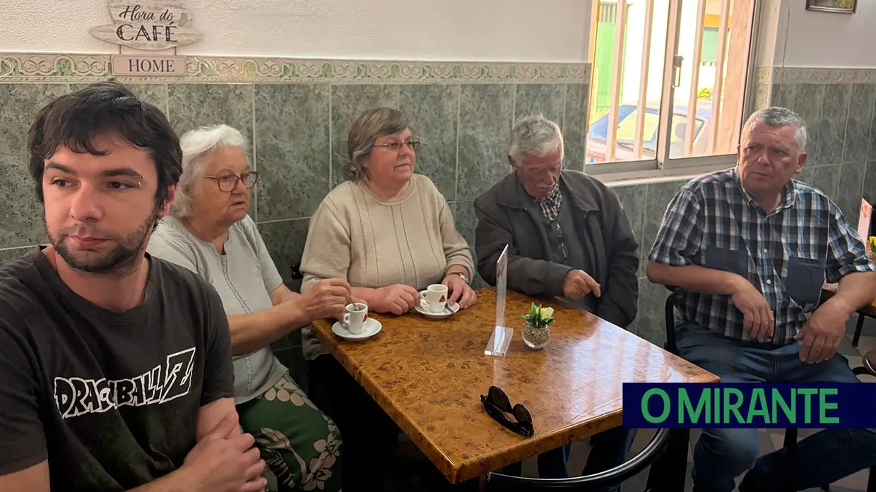 Café Restaurante Tik Tak no Tramagal já reabriu