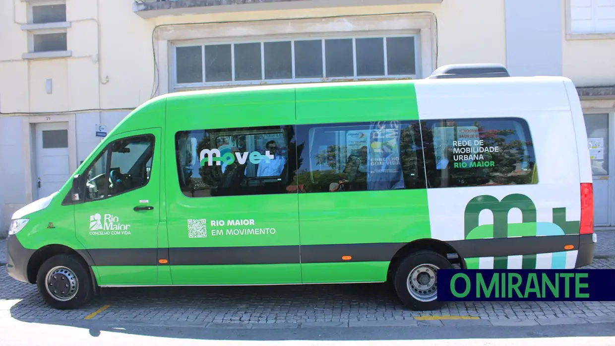 Mini-autocarro é aposta para melhorar a mobilidade em Rio Maior