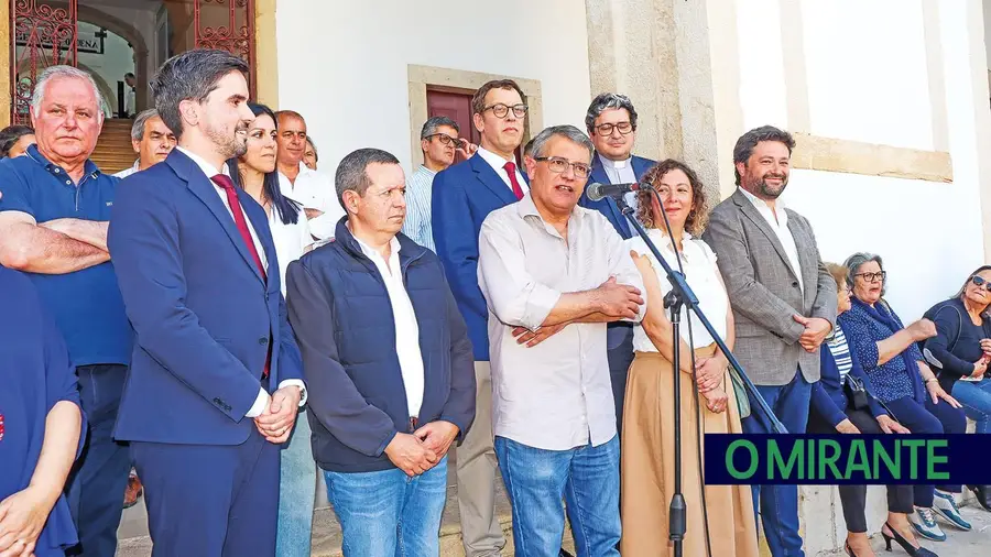 Tomar enche a Praça da República e aclama a Festa dos Tabuleiros