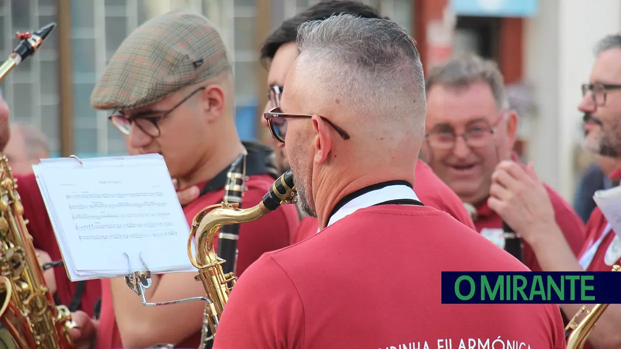 A Bandinha nasceu há 20 anos para dar ritmo à festa em Aveiras de Cima