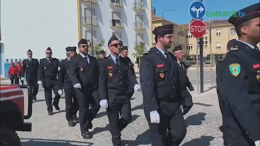 25 de Abril na Chamusca no dia de aniversário dos bombeiros voluntários