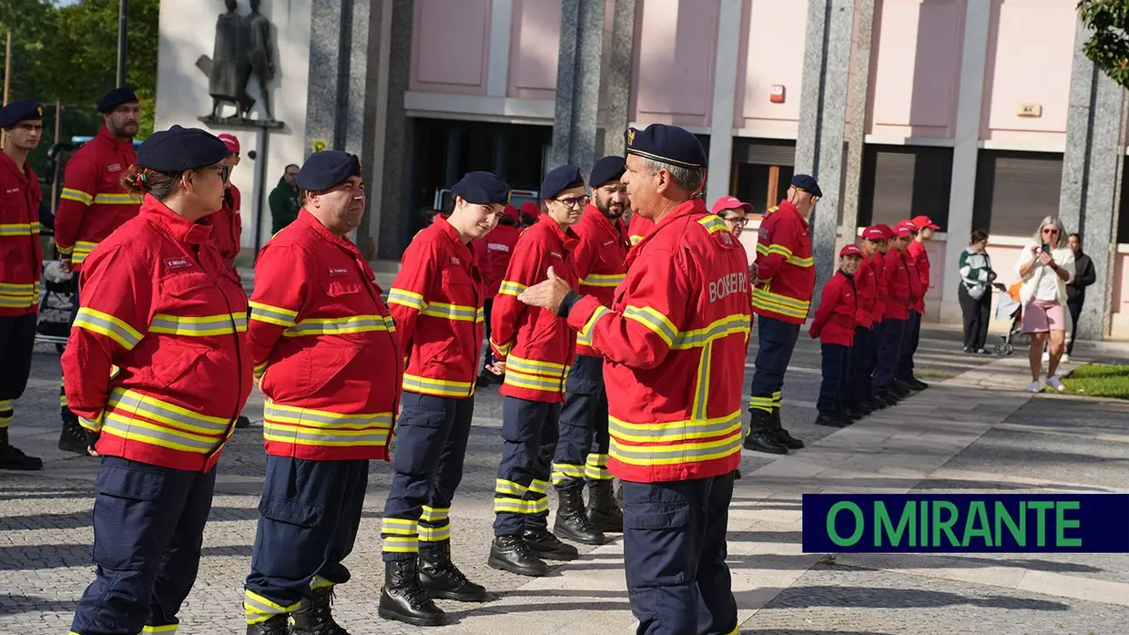 Comemorações do 25 de Abril na Golegã arrancam com homenagens