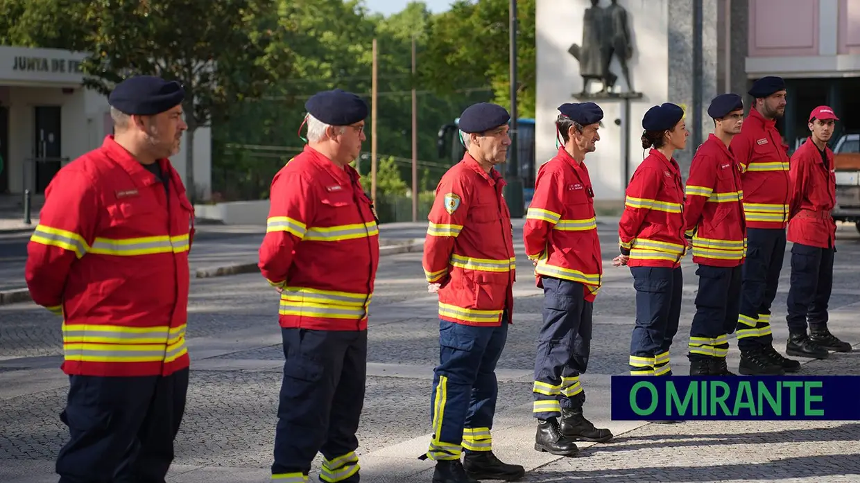 Comemorações do 25 de Abril na Golegã arrancam com homenagens