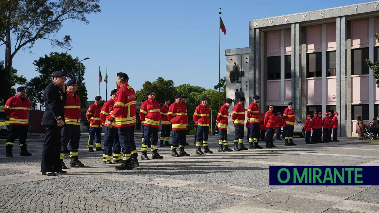 Comemorações do 25 de Abril na Golegã arrancam com homenagens