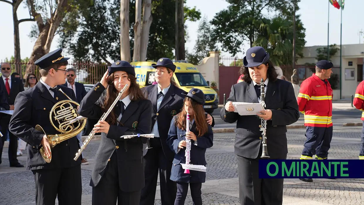 Comemorações do 25 de Abril na Golegã arrancam com homenagens
