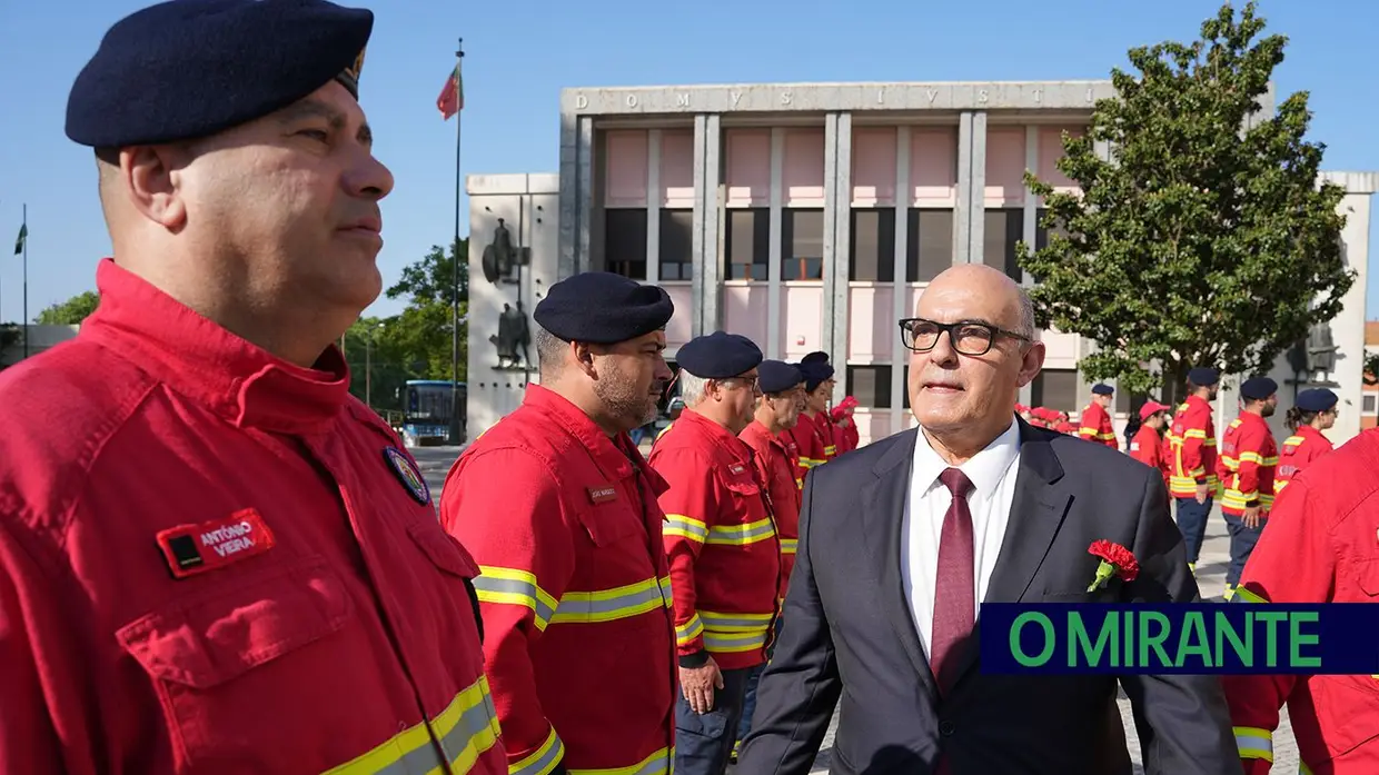 Comemorações do 25 de Abril na Golegã arrancam com homenagens