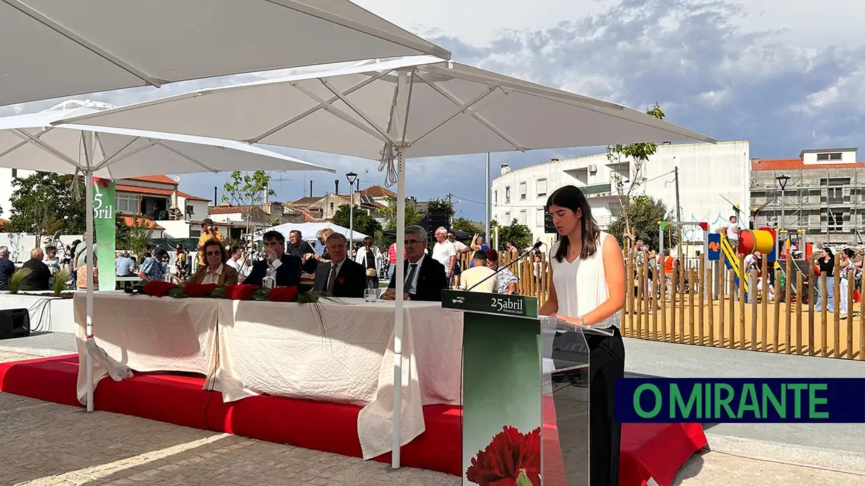 Comemorações do 25 de Abril em Abrantes com inauguração da Praça da Liberdade