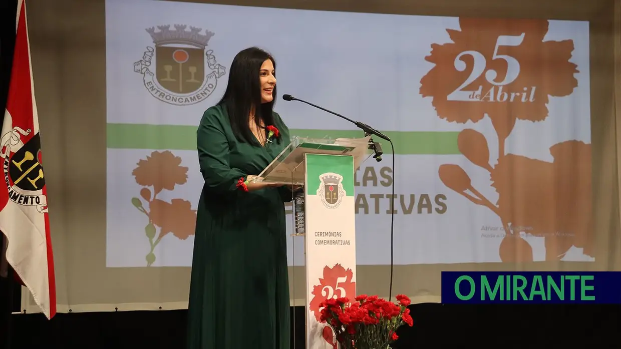 Entroncamento assinala 25 de Abril com apelos para agir no presente