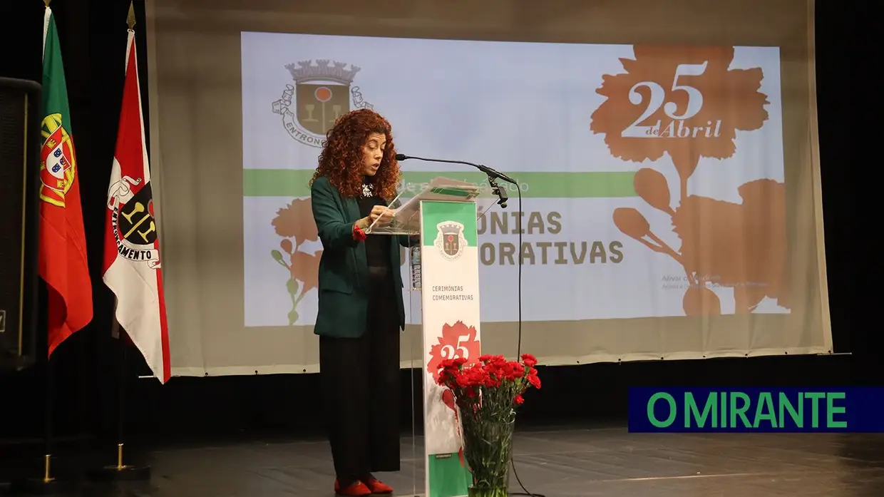 Entroncamento assinala 25 de Abril com apelos para agir no presente