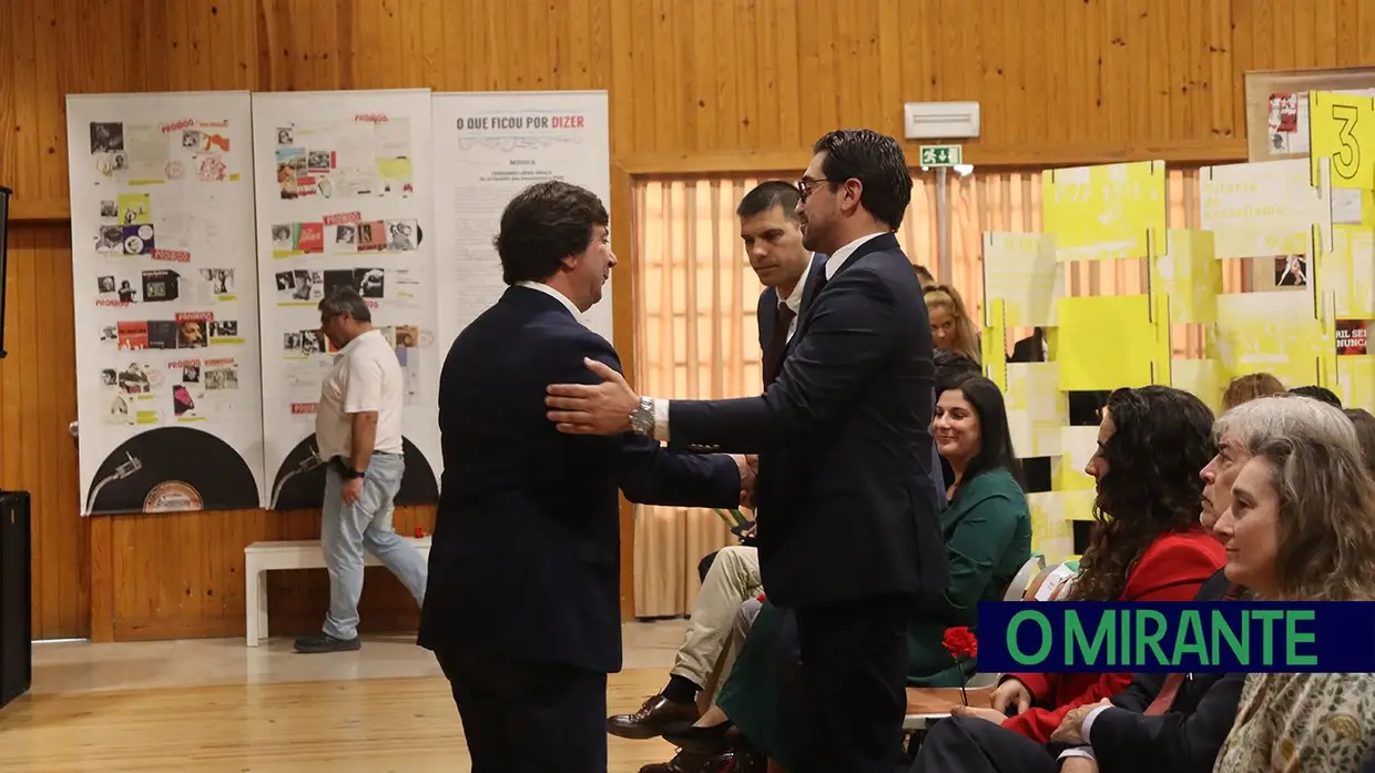 Entroncamento assinala 25 de Abril com apelos para agir no presente