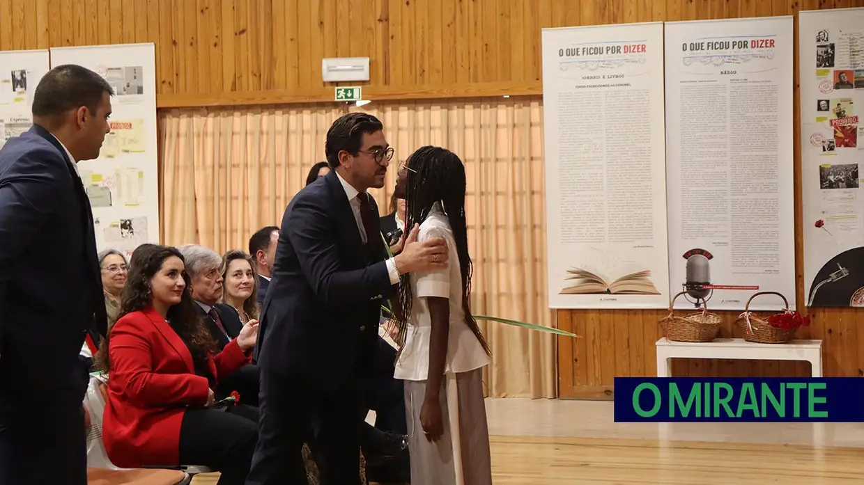 Entroncamento assinala 25 de Abril com apelos para agir no presente