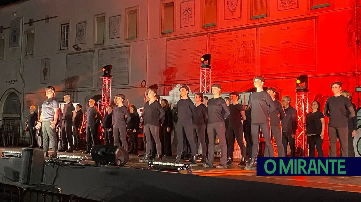 Música e teatro celebraram Abril na antiga EPC de Santarém