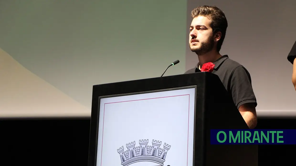 25 de Abril lembrado em Torres Novas como “responsabilidade que une todos”