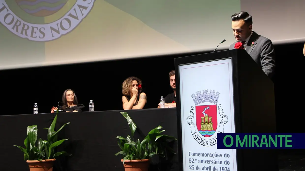 25 de Abril lembrado em Torres Novas como “responsabilidade que une todos”