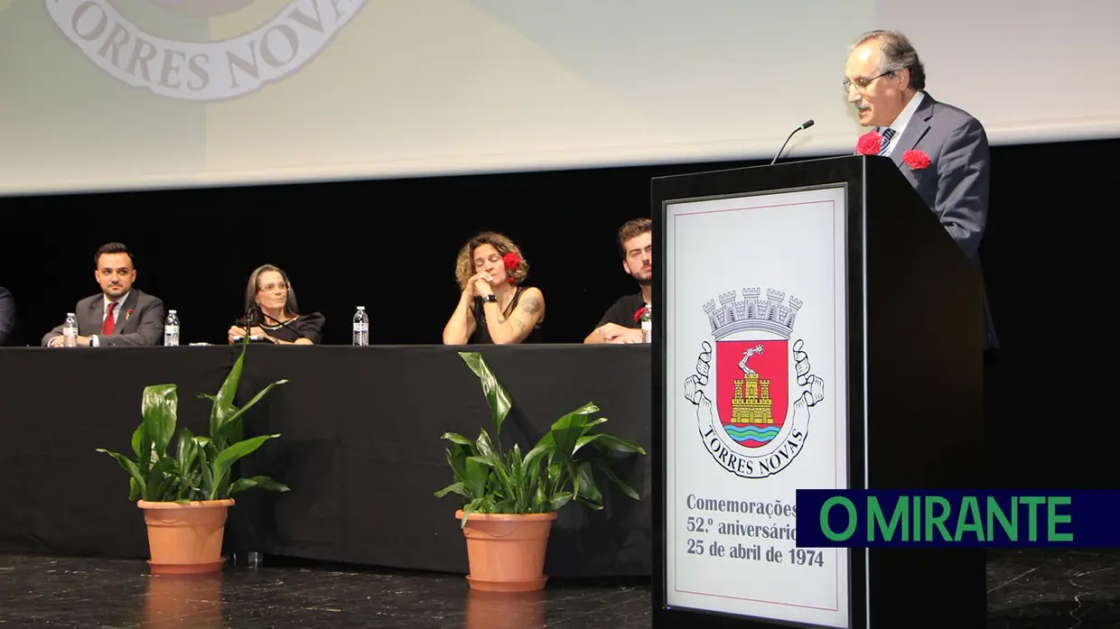 25 de Abril lembrado em Torres Novas como “responsabilidade que une todos”