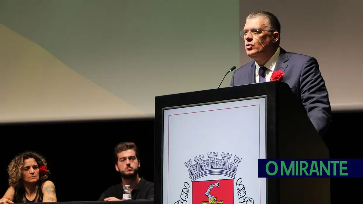 25 de Abril lembrado em Torres Novas como “responsabilidade que une todos”