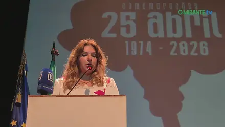 Benavente homenageou António José Ganhão com medalha de honra municipal no 25 de Abril