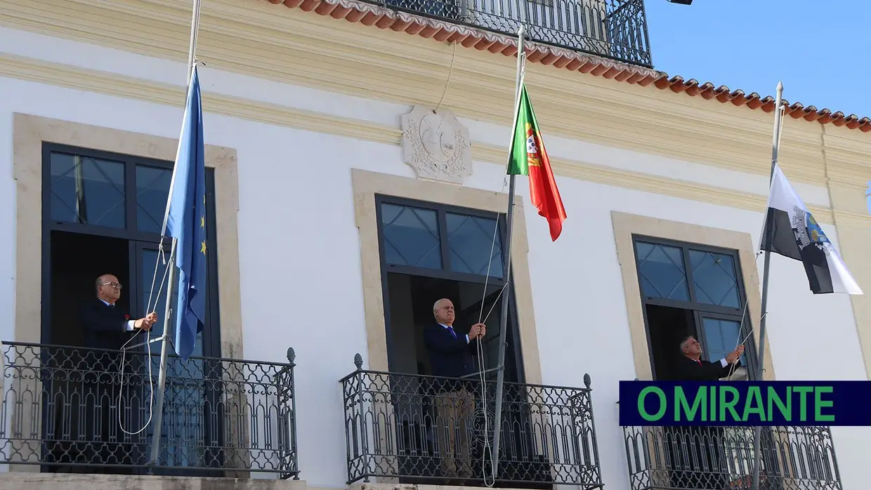 Vila Nova da Barquinha assinala 25 de Abril com cerimónias, desporto e música